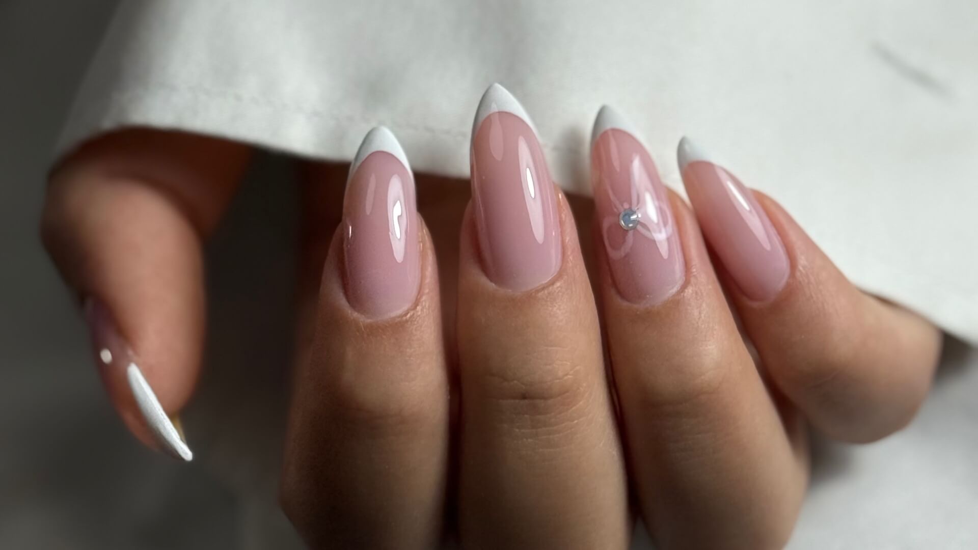 שירן ציפורניים 