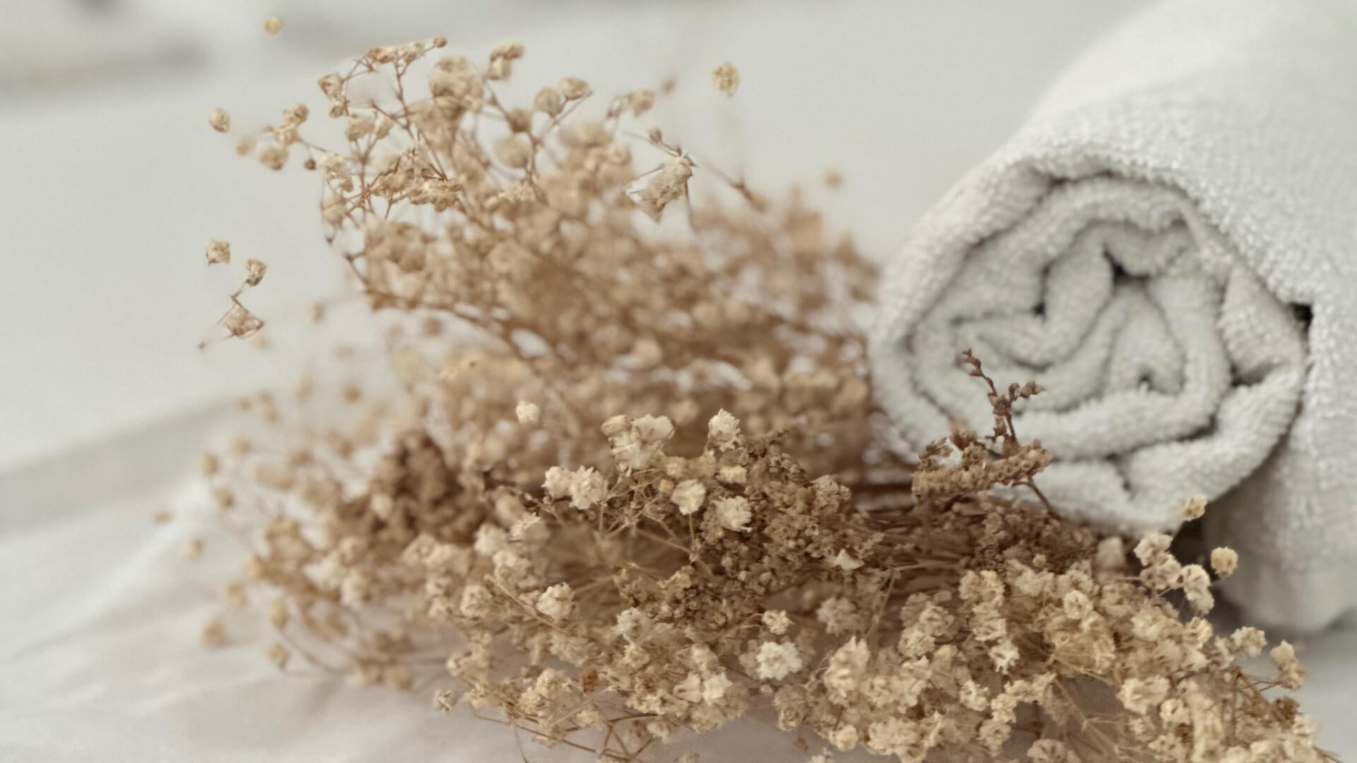 טליה ניקולין - עיסוי מקצועי