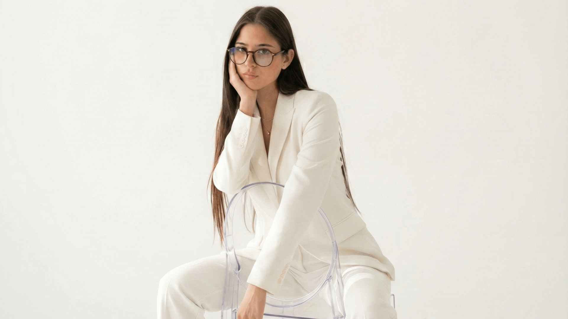 Lia Broitman - nails and beauty