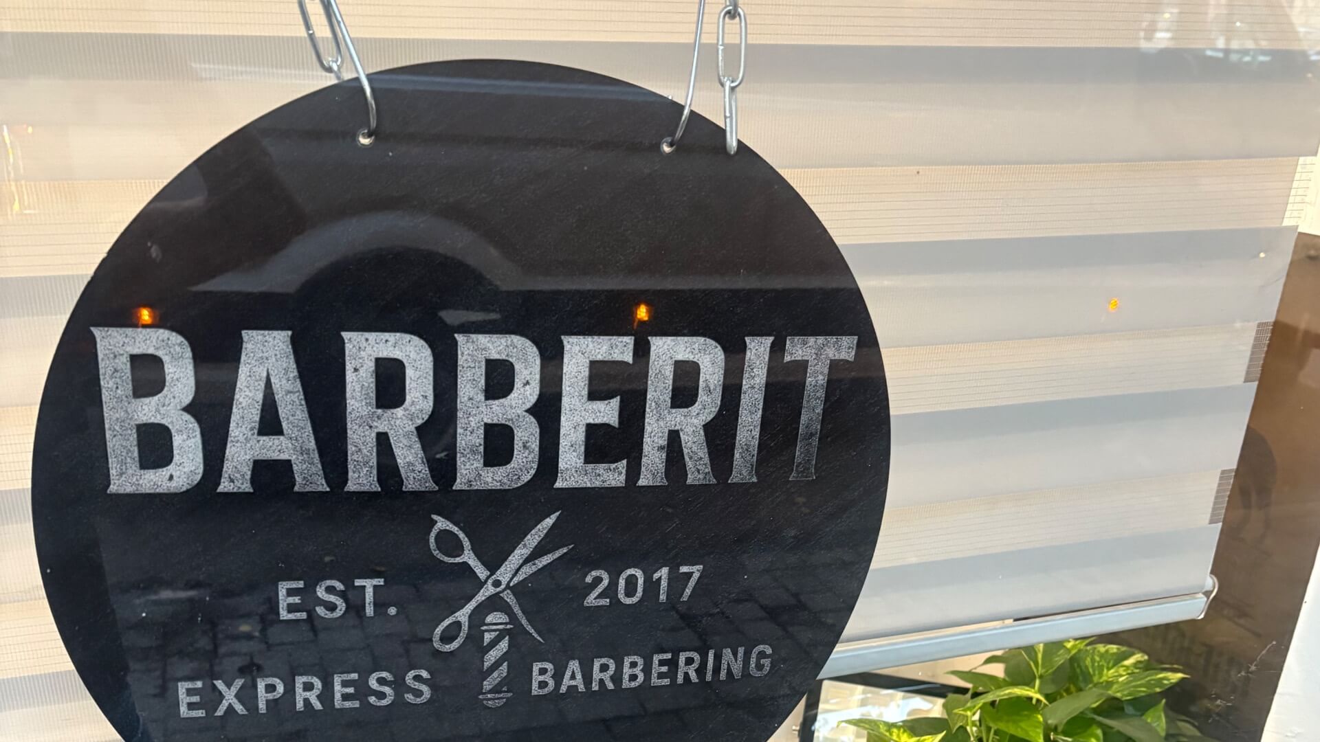 | Barberit