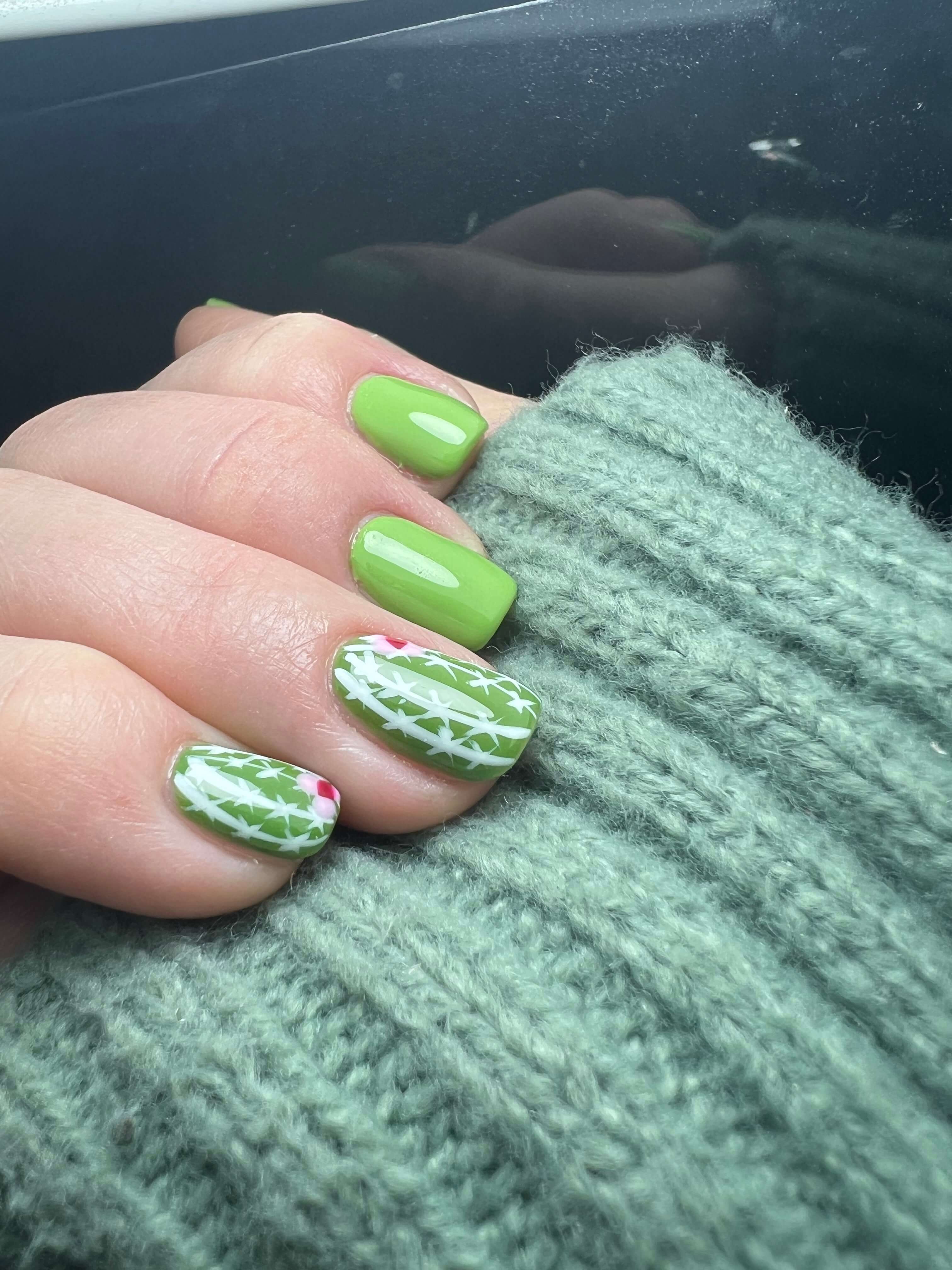 רננית הספרית